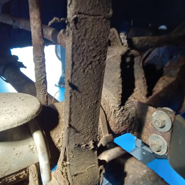 090426 1978 MGB GT Inspection 5