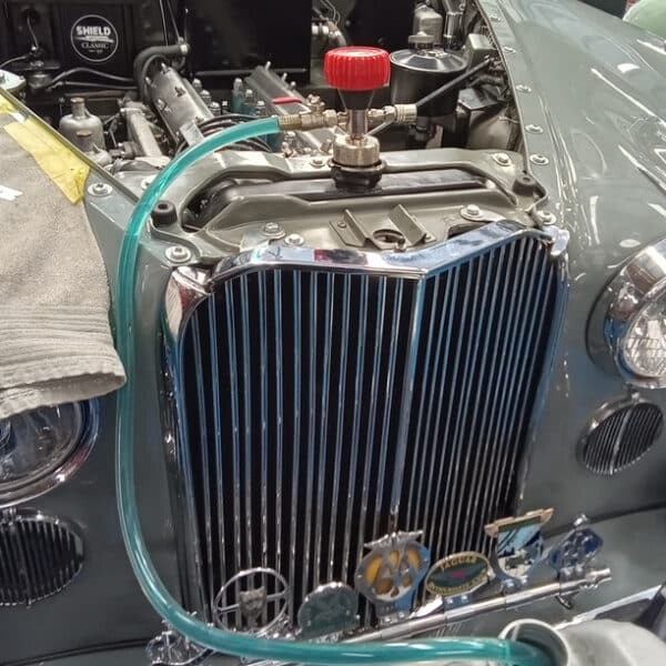 100426 1959 Jaguar MkIX Ignition Timing and Run Up 2