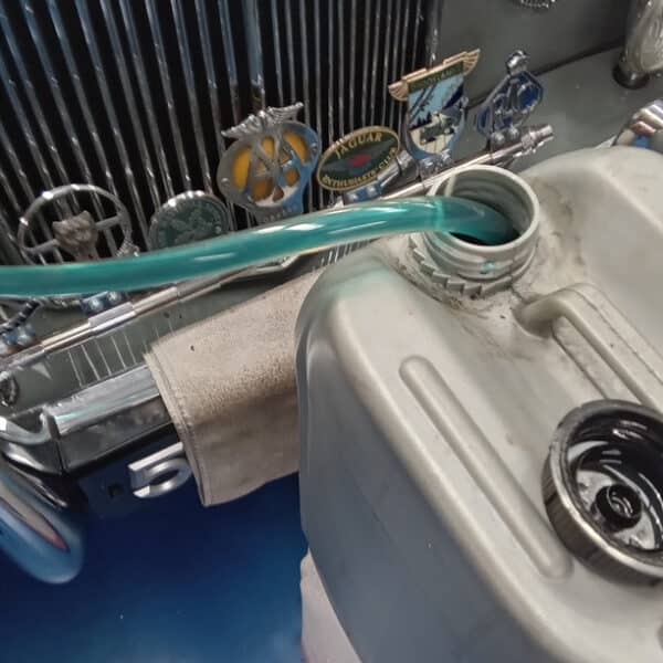 100426 1959 Jaguar MkIX Ignition Timing and Run Up 3