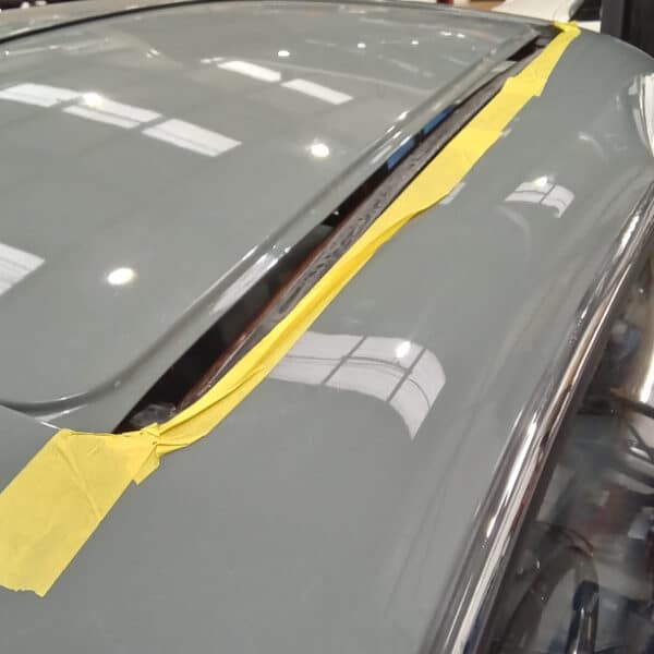 110426 1959 Jaguar MkIX Sunroof 13