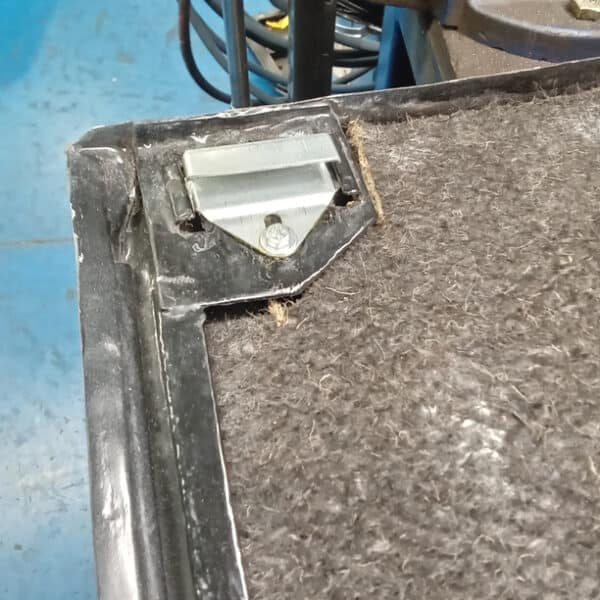 110426 1959 Jaguar MkIX Sunroof 21