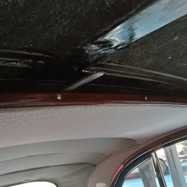 110426 1959 Jaguar MkIX Sunroof 25