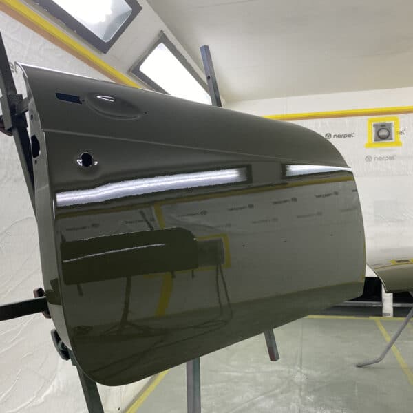 130426 1975 MG B GT V8 Body Panels Painted 3