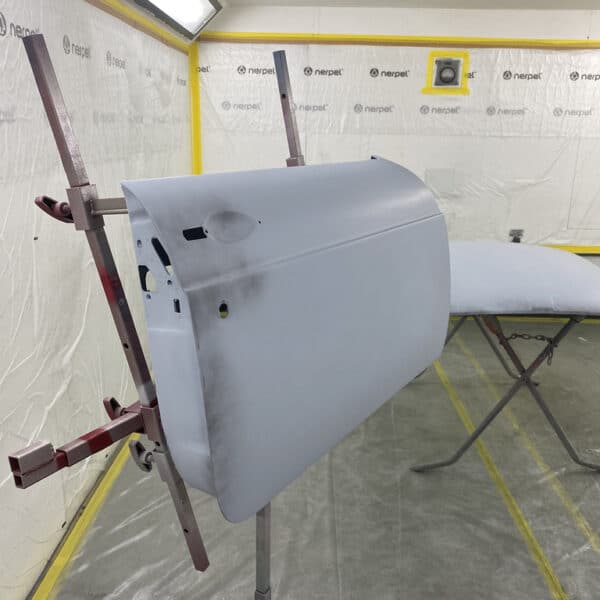 130426 1975 MG B GT V8 Body Panels Painted 6