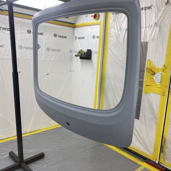 130426 1975 MG B GT V8 Body Panels Painted 9