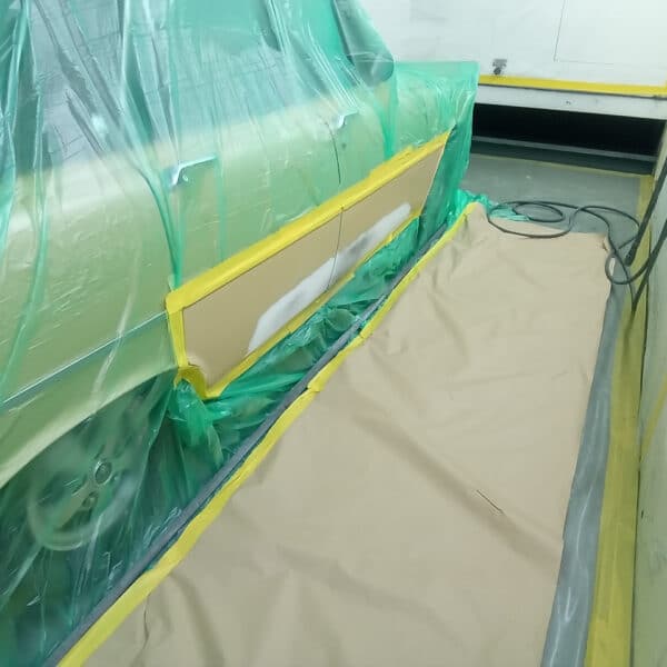 140426 1972 Rover P6 bottom of the doors painted 3