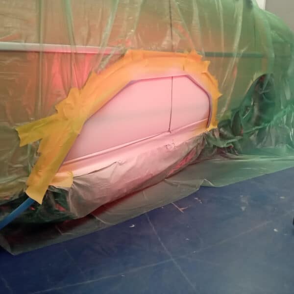 140426 1972 Rover P6 bottom of the doors painted 6