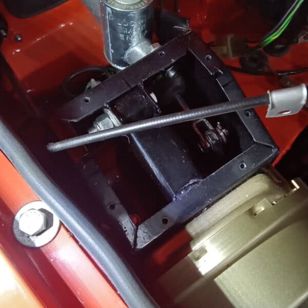 140426 1978 MG B GT Check Brakes