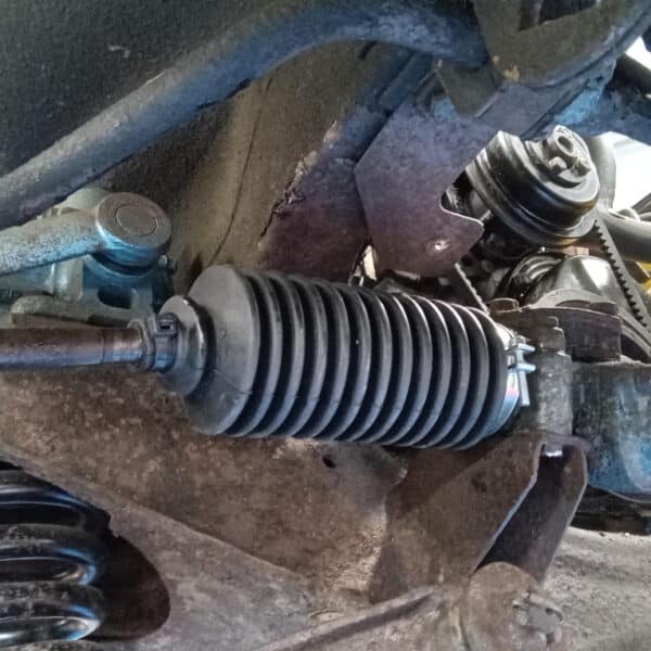 140426 1978 MG B GT Service 7