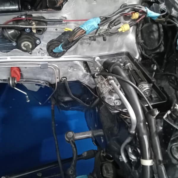 140426 1987 Mercedes 500SL engine bay refit 3
