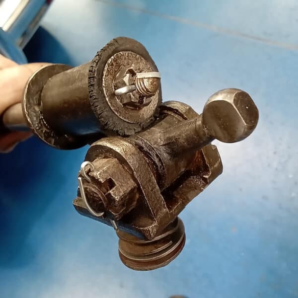 150426 1959 JAguar MkIX Gearlever 3