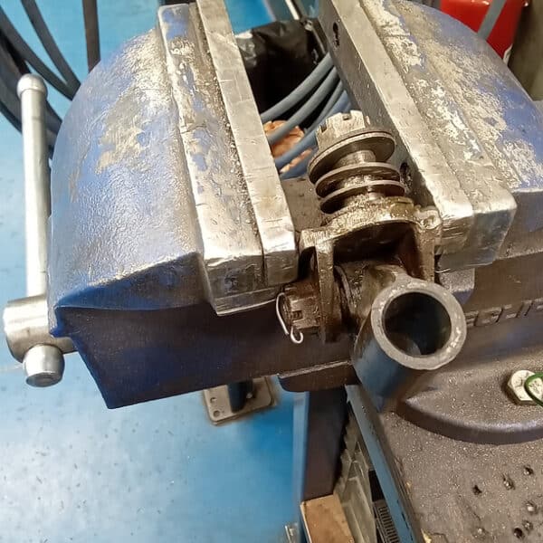 150426 1959 JAguar MkIX Gearlever 5