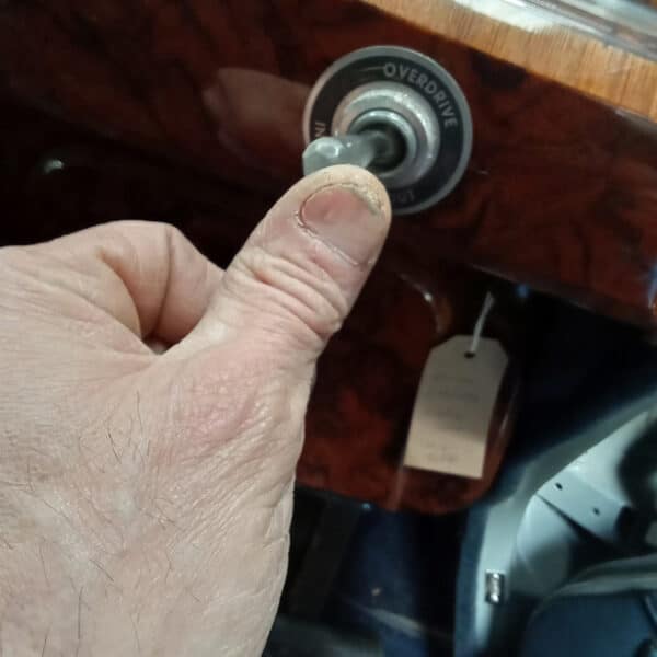 150426 1959 Jaguar MkIX Overdrive