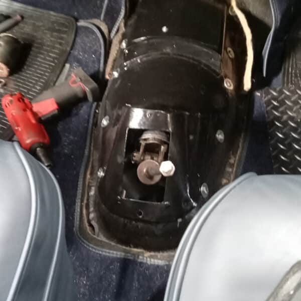 150426 1959 Jaguar MkIX Run up and test 3