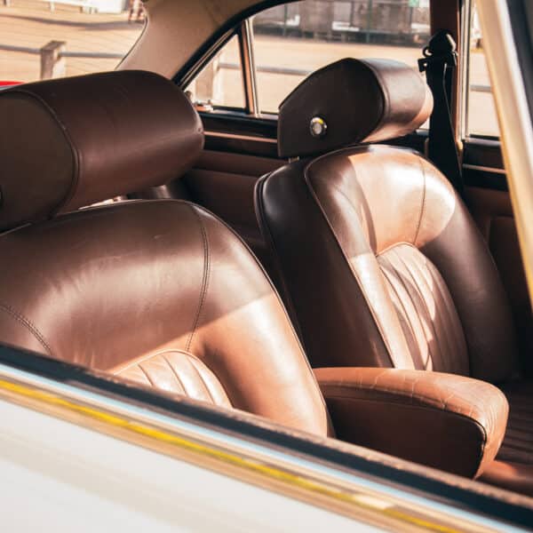 150426 1972 Rover P5 arrival 5