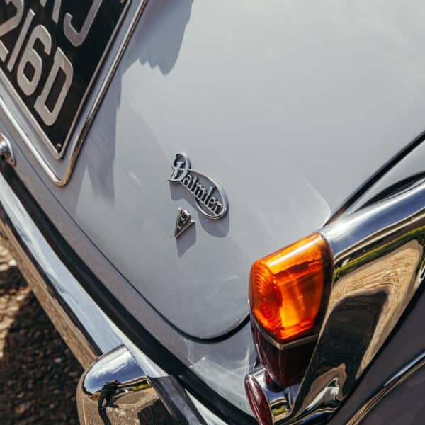 160426 1966 Daimler 250 V8 arrival 4