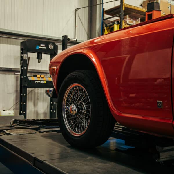 160426 1973 Triumph TR6 Gearbox removed 12