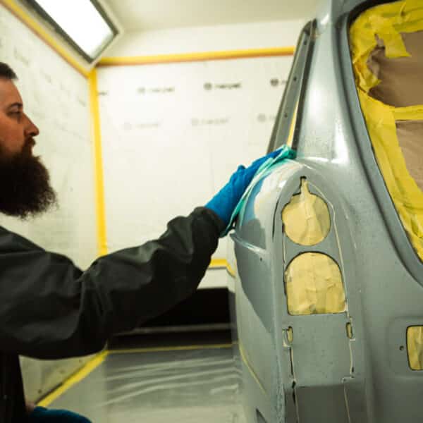 160426 1975 MG B GT V8 Painted in Tundra Green 12