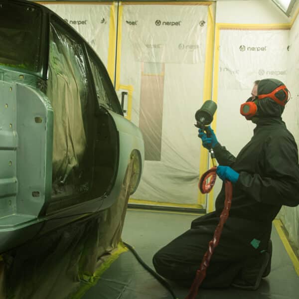 160426 1975 MG B GT V8 Painted in Tundra Green 23