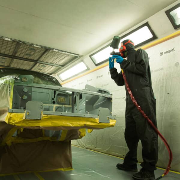 160426 1975 MG B GT V8 Painted in Tundra Green 37