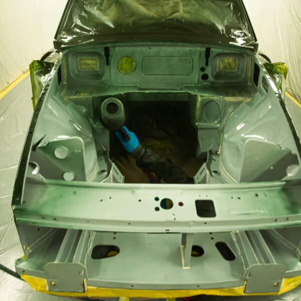 160426 1975 MG B GT V8 Painted in Tundra Green 38