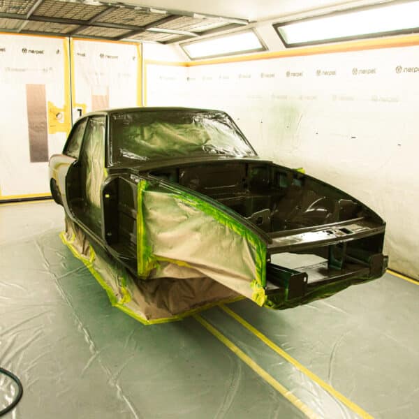 160426 1975 MG B GT V8 Painted in Tundra Green 60