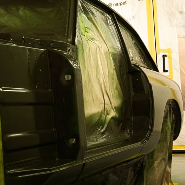 160426 1975 MG B GT V8 Painted in Tundra Green 70