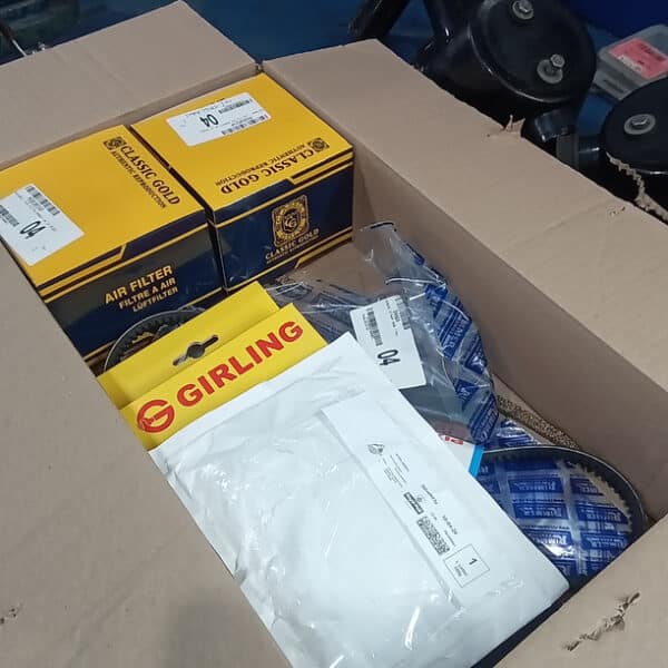 160426 1978 MG B GT Full Service and MOT prep 32