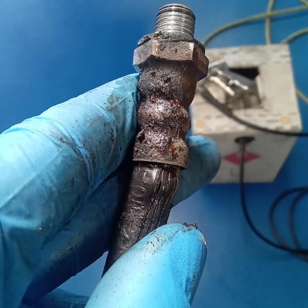 160426 1978 MG B GT Full Service and MOT prep 34