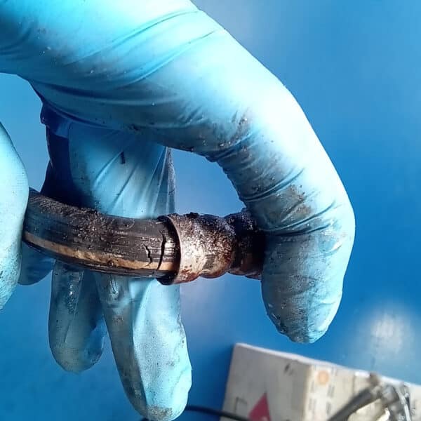 160426 1978 MG B GT Full Service and MOT prep 36