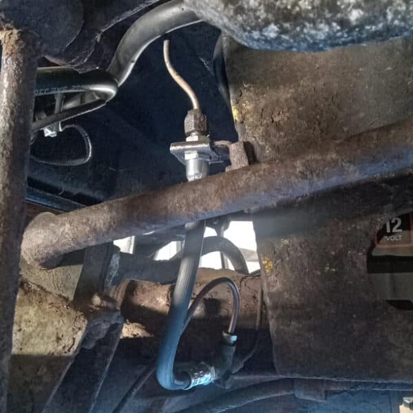 160426 1978 MG B GT Full Service and MOT prep