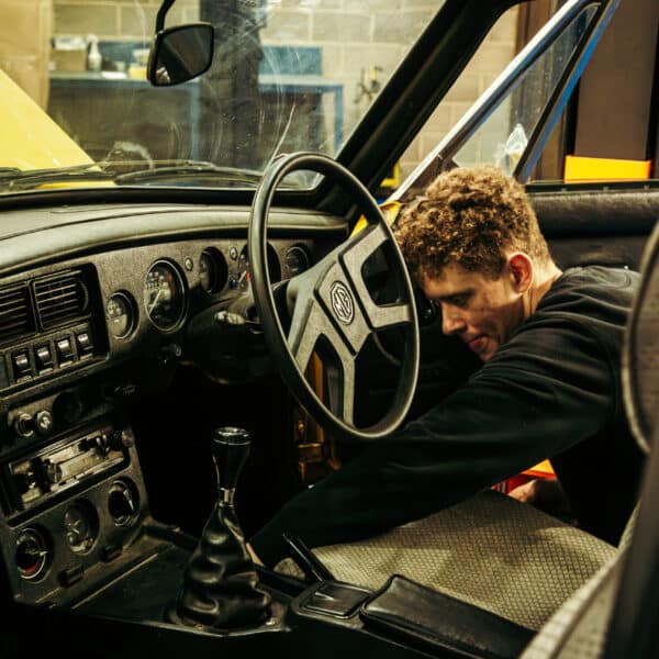 160426 1978 MG B GT on Ramp 2 2