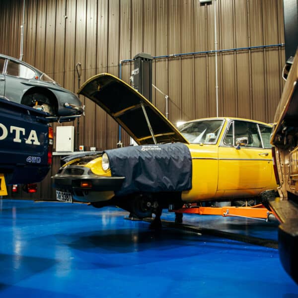 160426 1978 MG B GT on Ramp 2