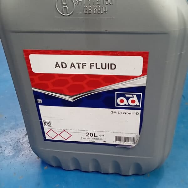 2042026 1972 Rover P5 repairs 14