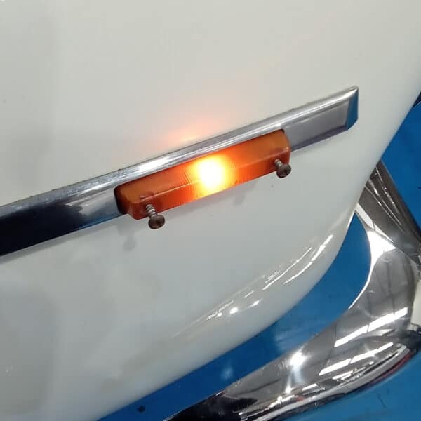 2042026 1972 Rover P5 repairs 7