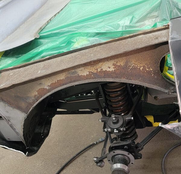 22042026 1970 Aston Martin DBS Vantage weldiing 1