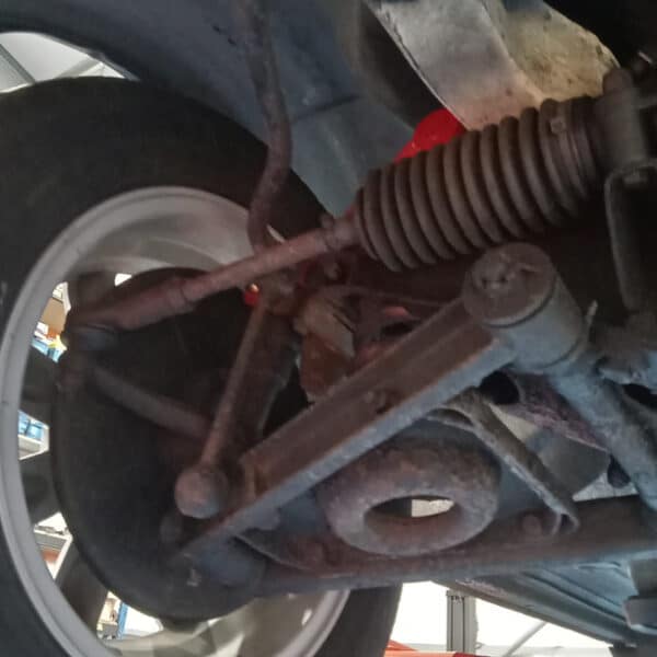 22042026 1973 MGB GT steering gators 3