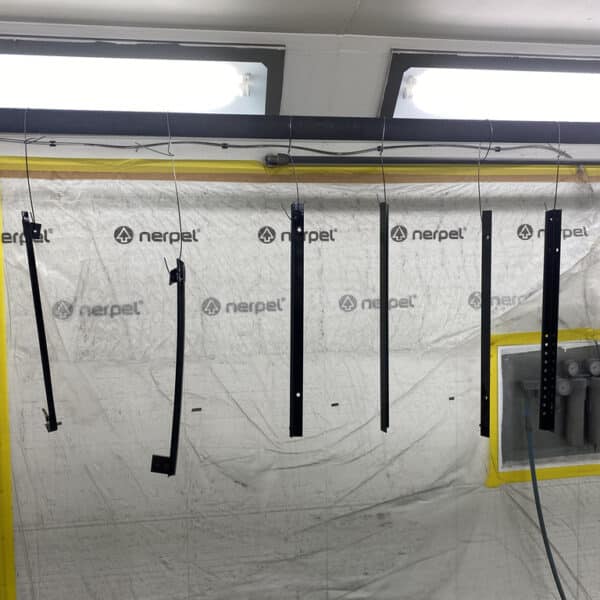 22042026 1975 MGB GT V8 shell painted 4