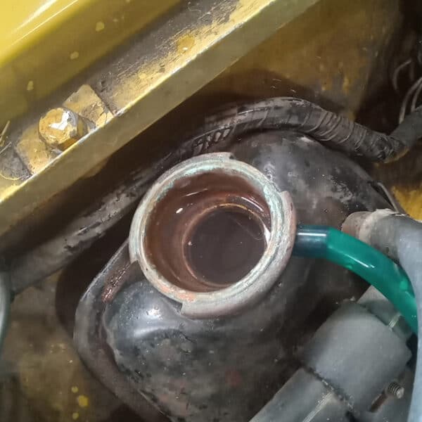 22042026 1978 MGB GT MOT Prep 4