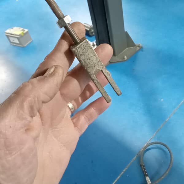 230426 1959 Jaguar MkIX Handbrake and Brake Bleed 9