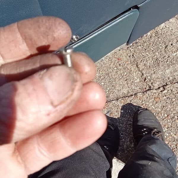 230426 1959 Jaguar MkIX OF Quarter Window Striker 7