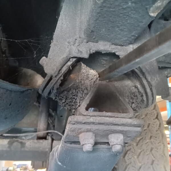 230426 1972 Rover P5 Inspection