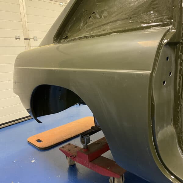 230426 1975 MGB GT V8 Paint Flattened 4