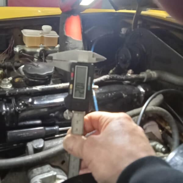 240426 1978 MGB GT Carb Tuning 4