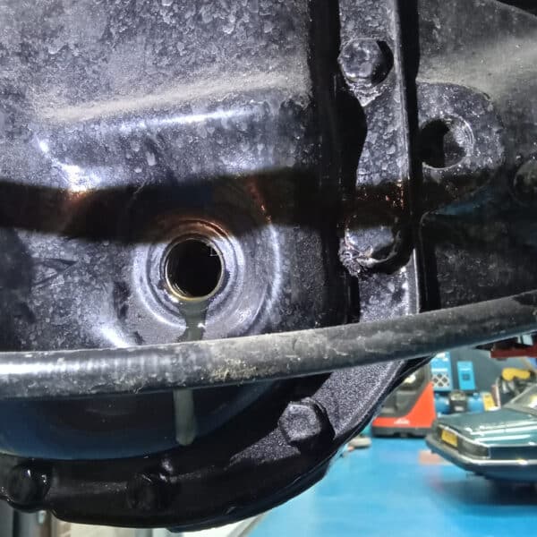 270326 1978 MGB GT Service