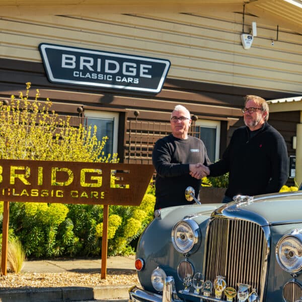 29 April Jaguar car pick up 11