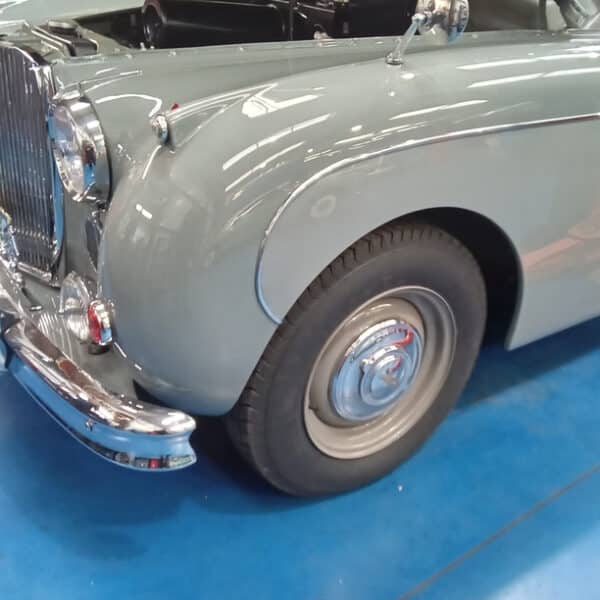 29042026 1959 Jaguar MK9 brakes 11