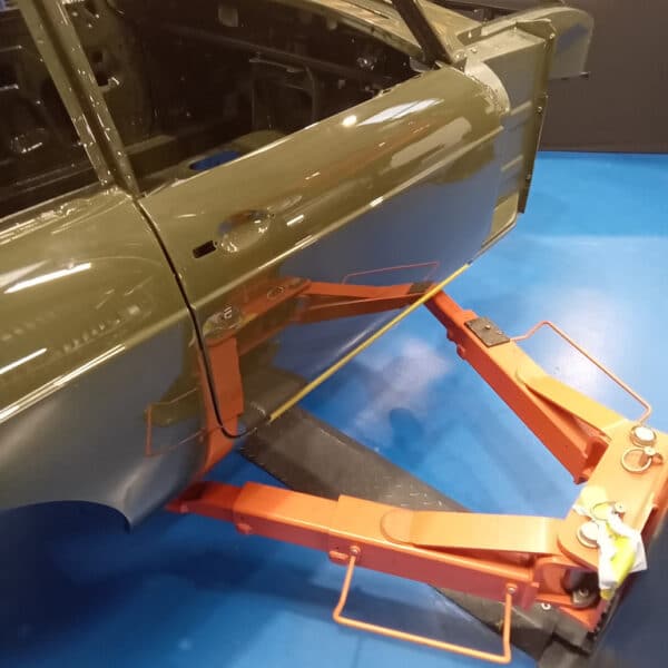 29042026 1975 MGB GT V8 doors and front wing 2