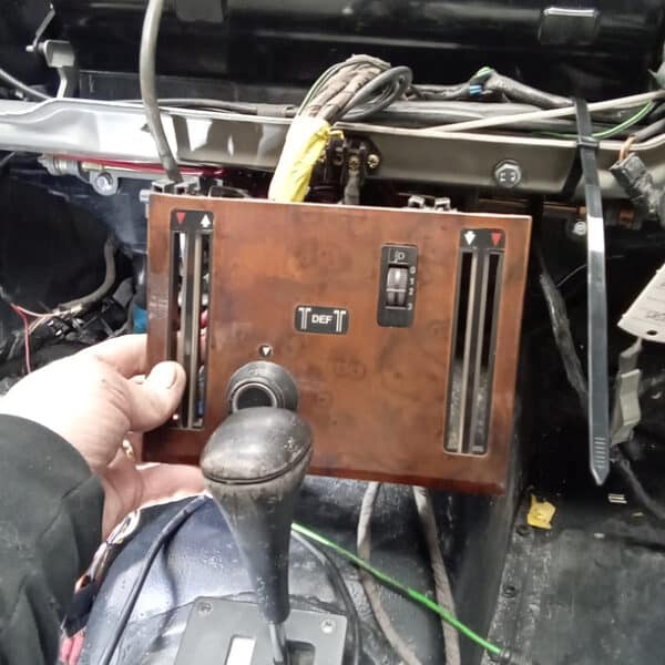 29042026 1987 Mercedes 500SL heater box 5