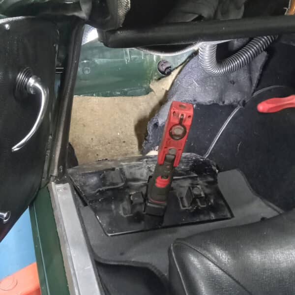 300426 1967 Sunbeam Tiger Service 11